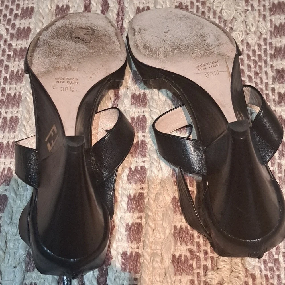 🎉POSH SALE ~ FENDI made in Italy 38.5 Vero Cuoio, $1,495.00